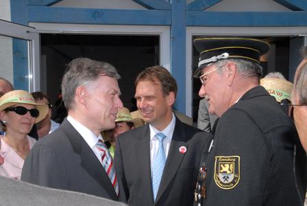 Horst Köhler mit Ekkehard Riedl bei der Begrüßung
